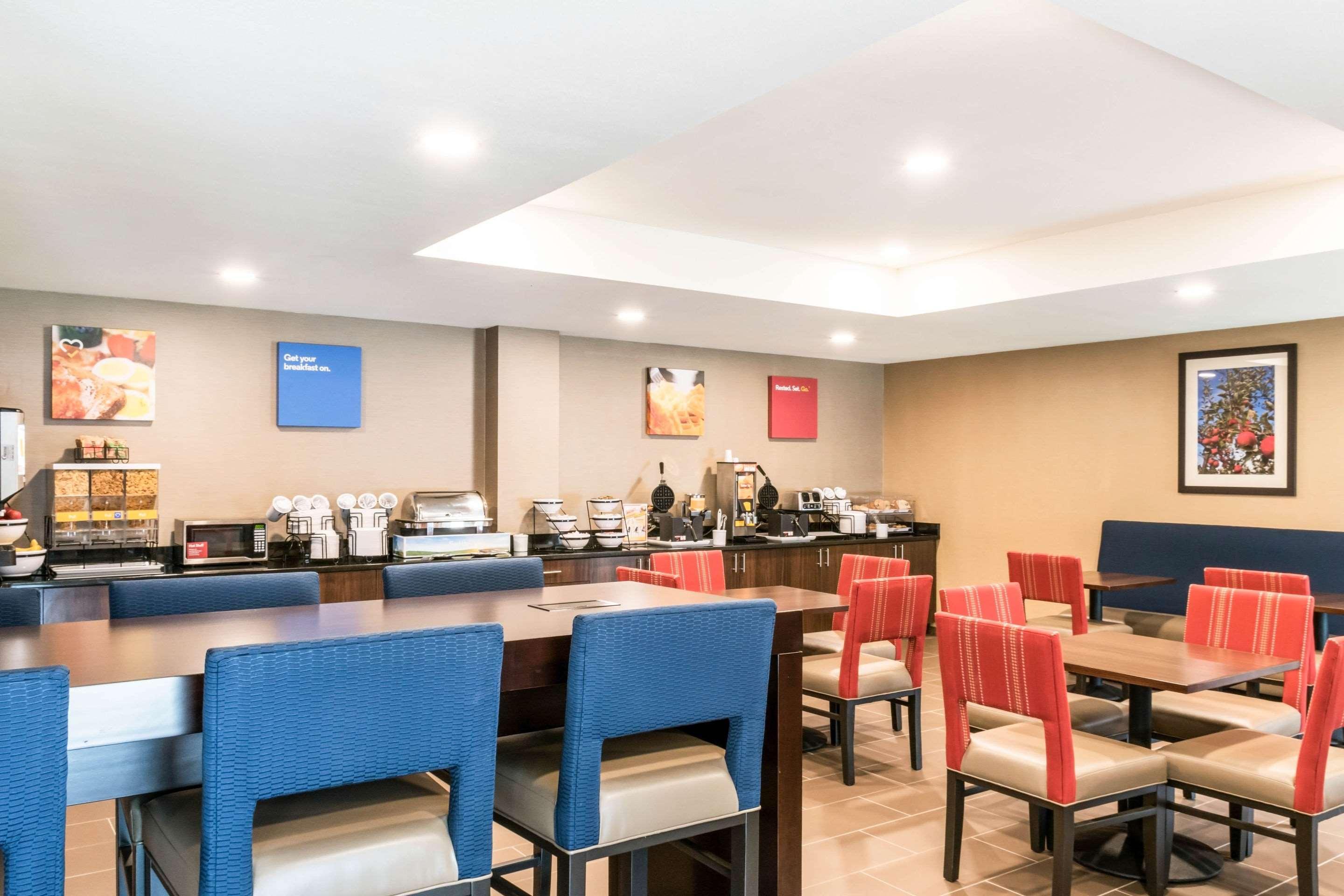 Comfort Inn Чемберсберг Экстерьер фото
