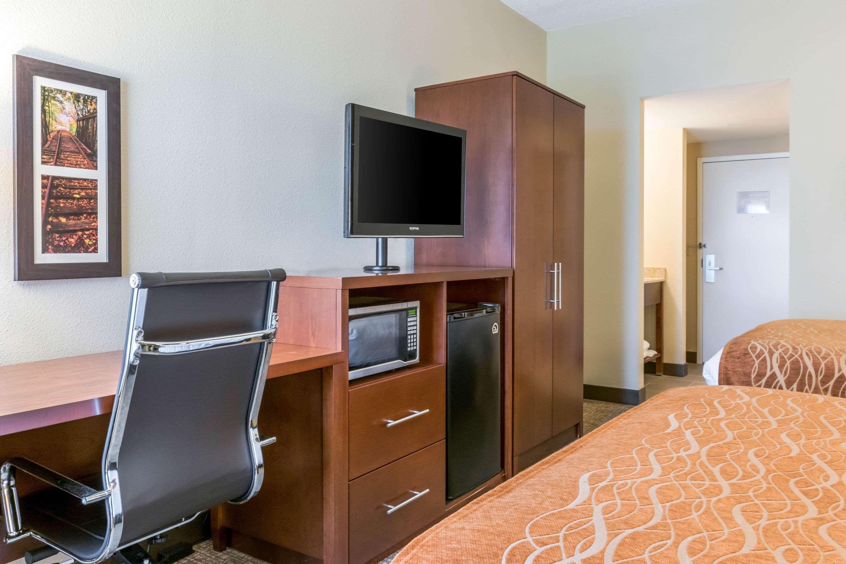 Comfort Inn Чемберсберг Экстерьер фото