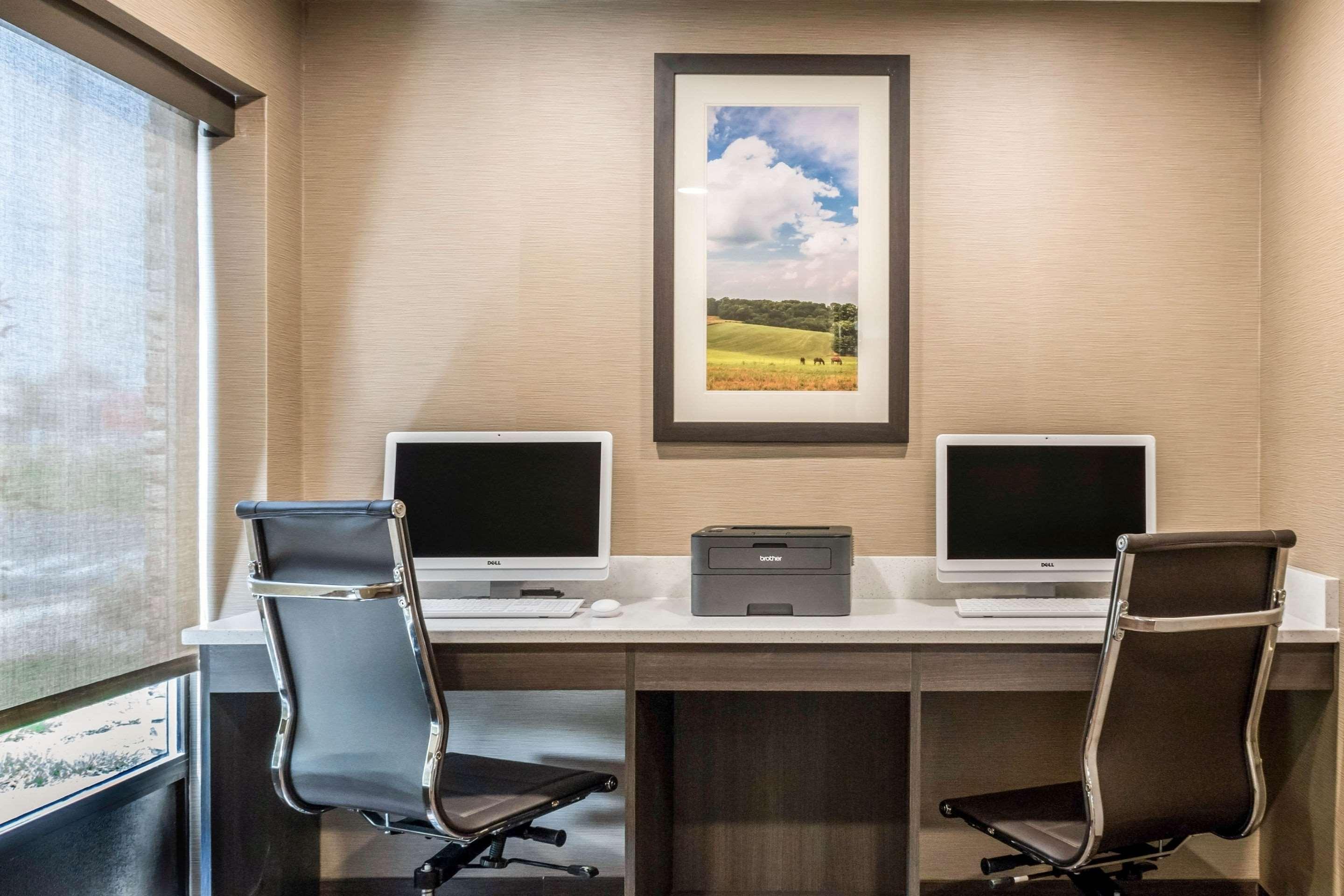Comfort Inn Чемберсберг Экстерьер фото